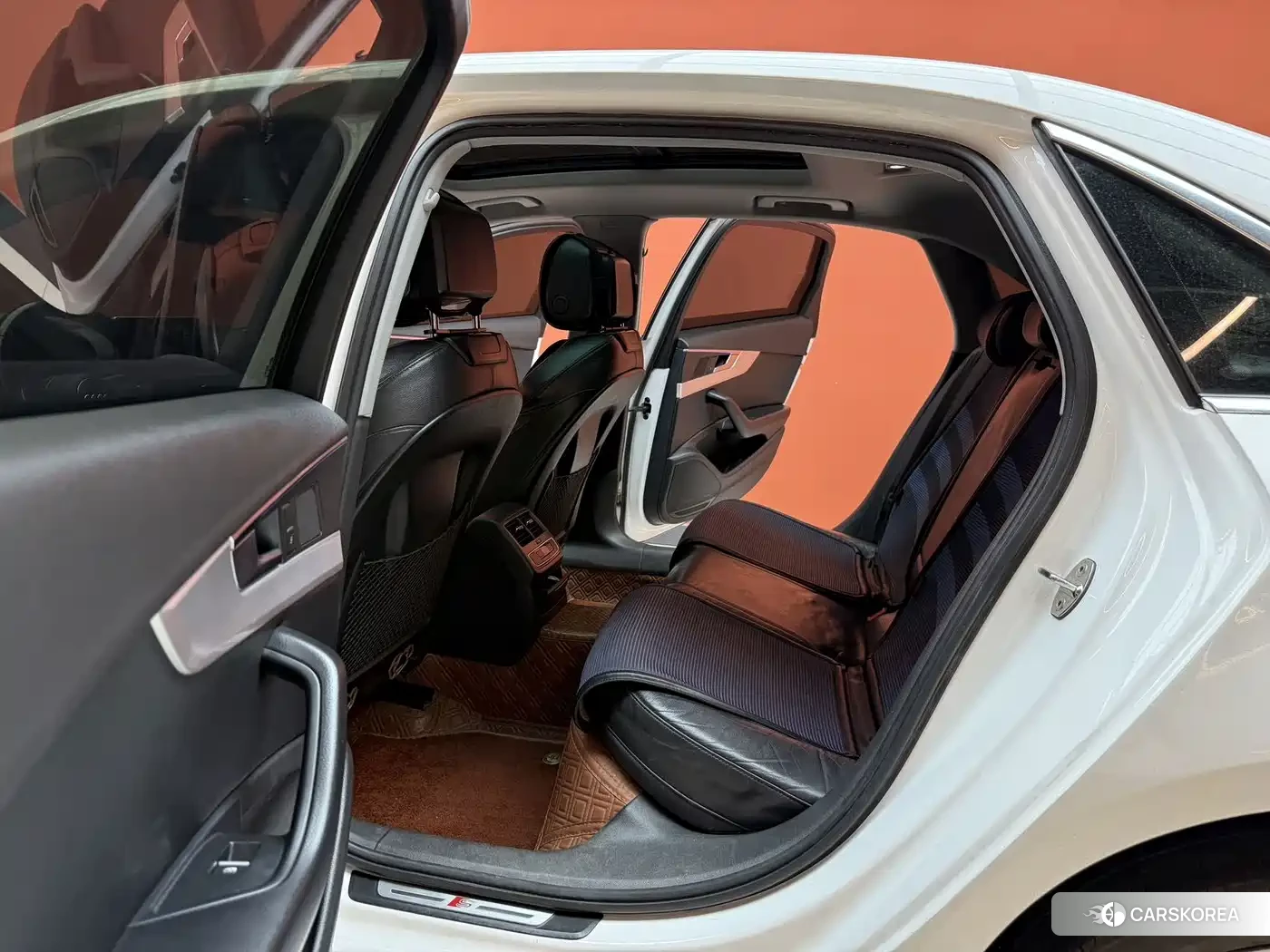 Audi A4L id 4679960 из Китая 7