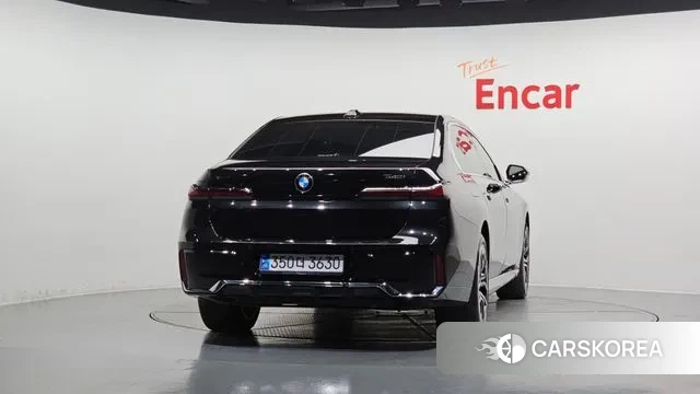 BMW 7 Series (G70) id 3305165 из Кореи 14