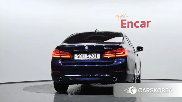 BMW 5 Series (G30) id 3682459 из Кореи 14