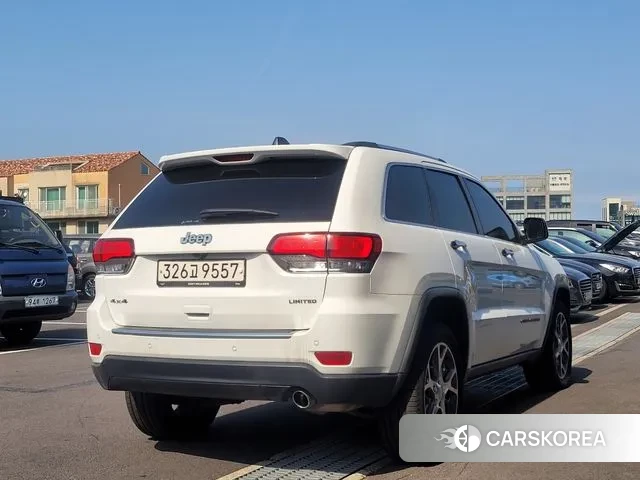 Jeep Grand Cherokee id 3671485 из Кореи 11