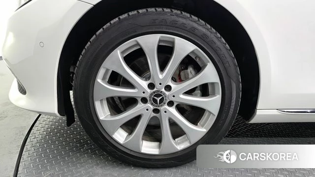 Mercedes-Benz E-Class W213 id 4424638 из Кореи 28