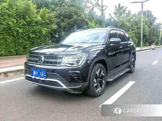 Volkswagen Tourang 2023 Черный из Китая, фото 5