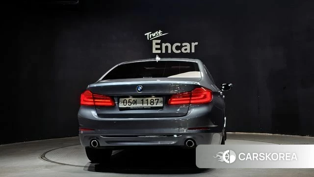 BMW 5 Series (G30) id 3829375 из Кореи 14