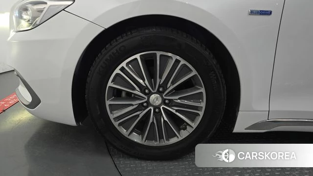 Hyundai Grandeur IG Hybrid id 4411083 из Кореи 29