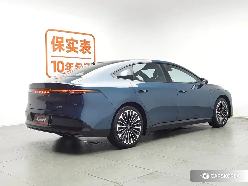 Nissan N7 id 4576293 из Китая 18