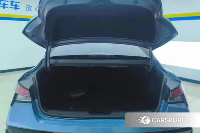 Hyundai Elantra id 4236646 из Китая 11