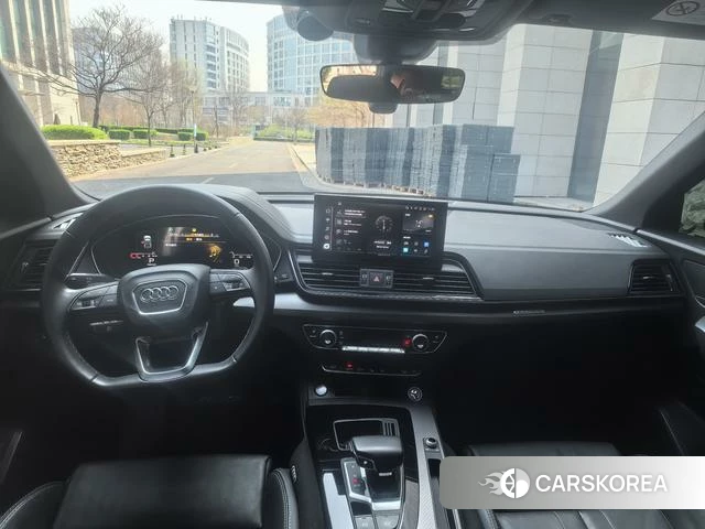 Audi Q5L 2022 Черный из Китая, фото 4