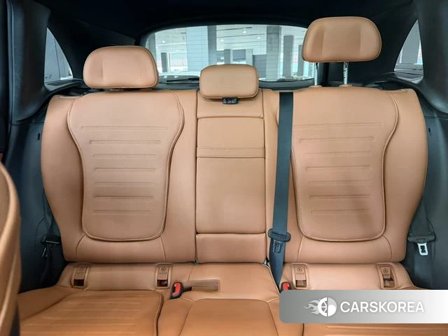 Mercedes-Benz GLC 2024 Черный из Китая, фото 4