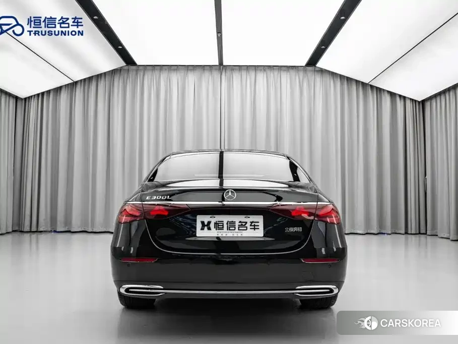 Mercedes-Benz E-Class id 4679588 из Китая 16