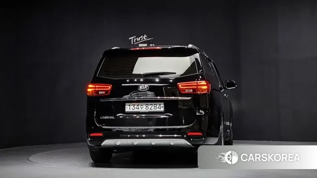 Kia The New Carnival id 2976624 из Кореи 14