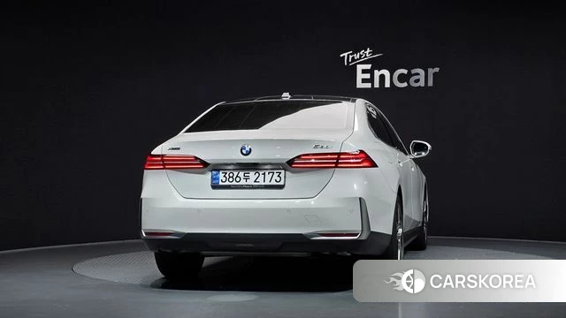 BMW 5 Series (G60) id 4880049 из Кореи 28