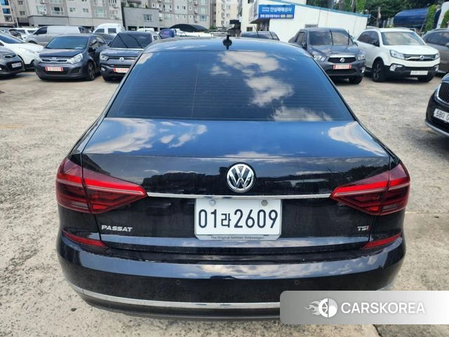Volkswagen The New Passat id 4304990 из Кореи 10