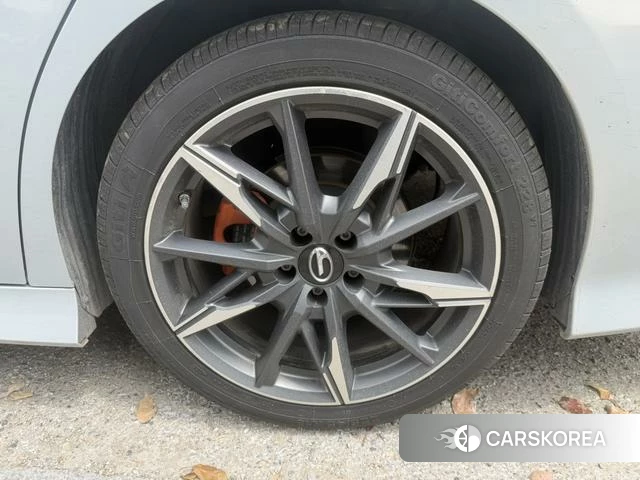 GAC Trumpchi Shadow Leopard 2023 Серебристо-серый из Китая, фото 6