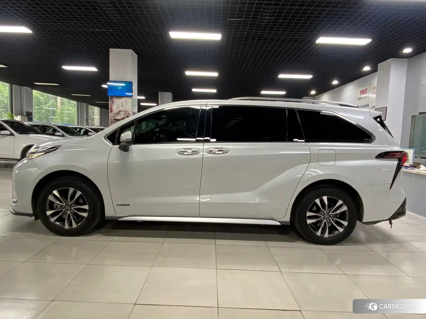 Toyota Granvia id 4538677 из Китая 12
