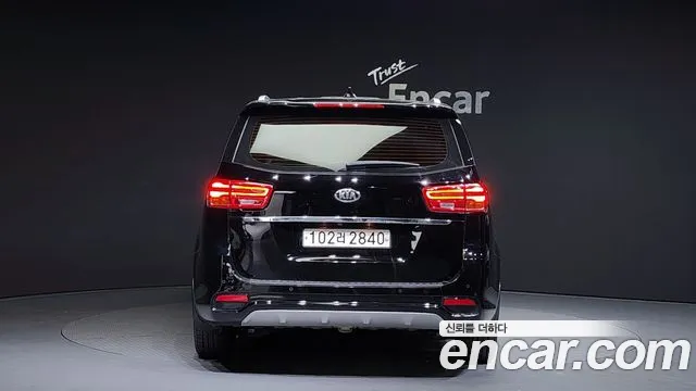 Kia The New Carnival id 2430406 из Кореи 14