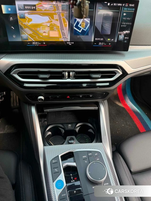 BMW i4 2023 Светло-серебряный цвет из Кореи, фото 4