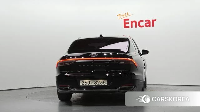 Hyundai The New Grandeur IG Hybrid id 4424015 из Кореи 27