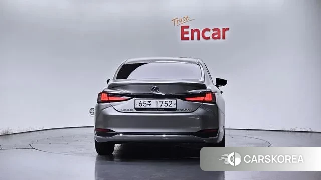 Lexus ES300h 7th generation id 3107217 из Кореи 14