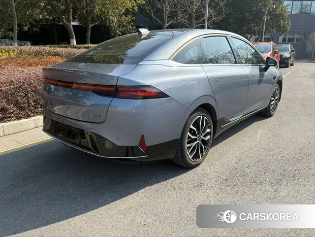 Xiaopeng Motors Xiaopeng P5 2023 Синий из Китая, фото 5