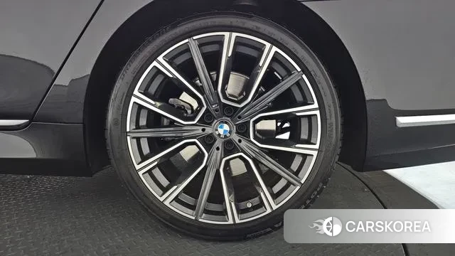 BMW 7 Series (G11) id 3735680 из Кореи 14