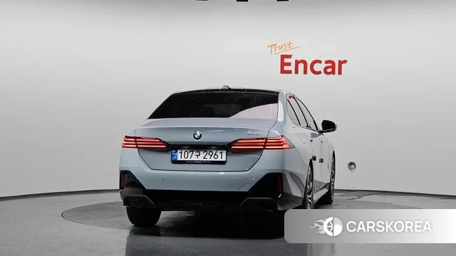BMW 5 Series (G60) id 4696196 из Кореи 24