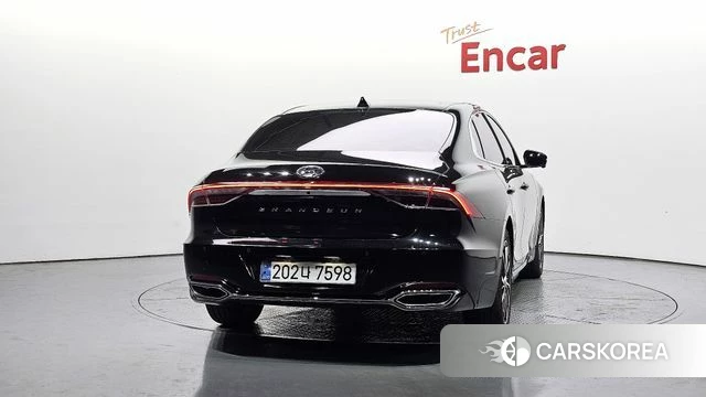 Hyundai The New Grandeur IG id 4338004 из Кореи 26