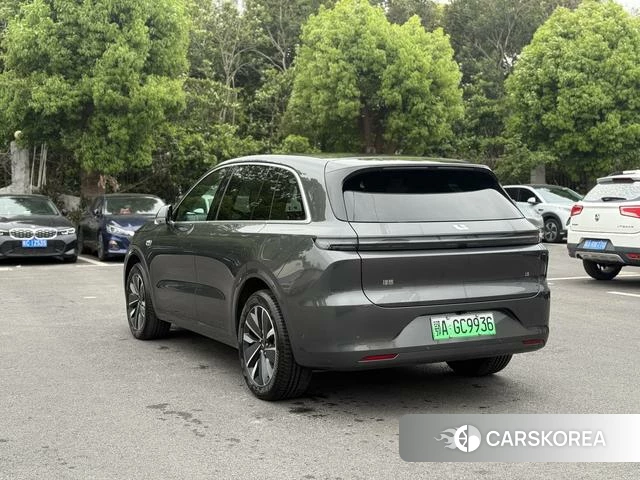 Ideal car Ideal L6 2025 Темно-серый из Китая, фото 4