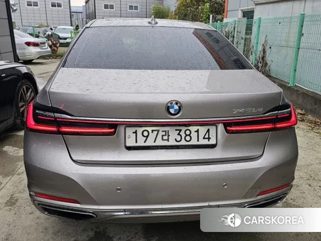 BMW 7 Series (G11) 2021 Песочный из Кореи, фото 4