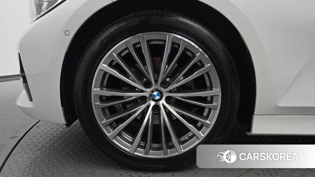 BMW 3 Series (G20) id 4422739 из Кореи 26