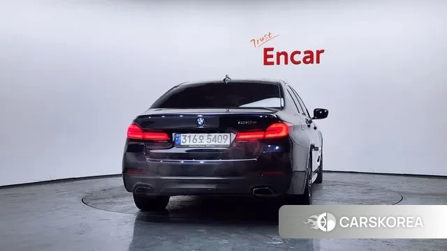 BMW 5 Series (G30) id 3650739 из Кореи 14