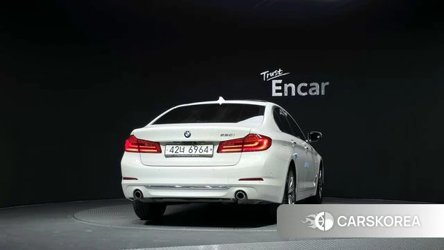 BMW 5 Series (G30) id 4693927 из Кореи 30
