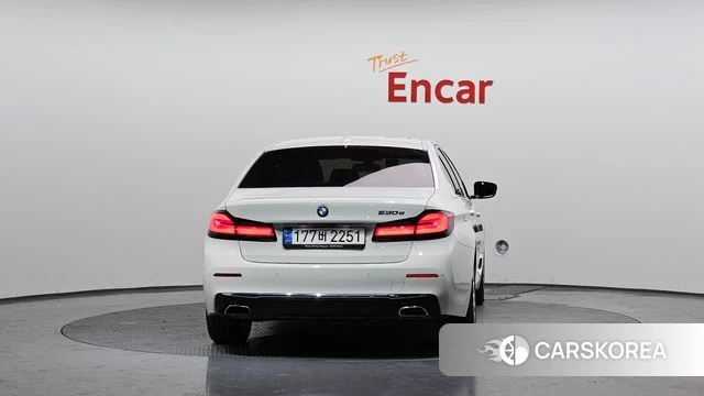 BMW 5 Series (G30) id 3843142 из Кореи 14