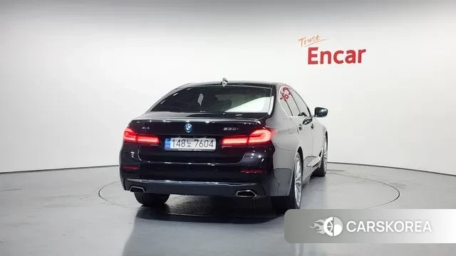 BMW 5 Series (G30) id 3487465 из Кореи 14