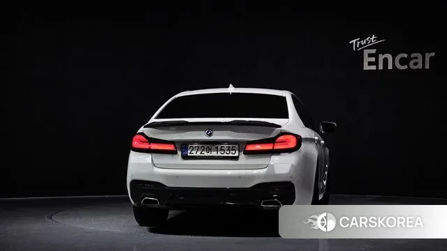 BMW 5 Series (G30) id 3043431 из Кореи 14