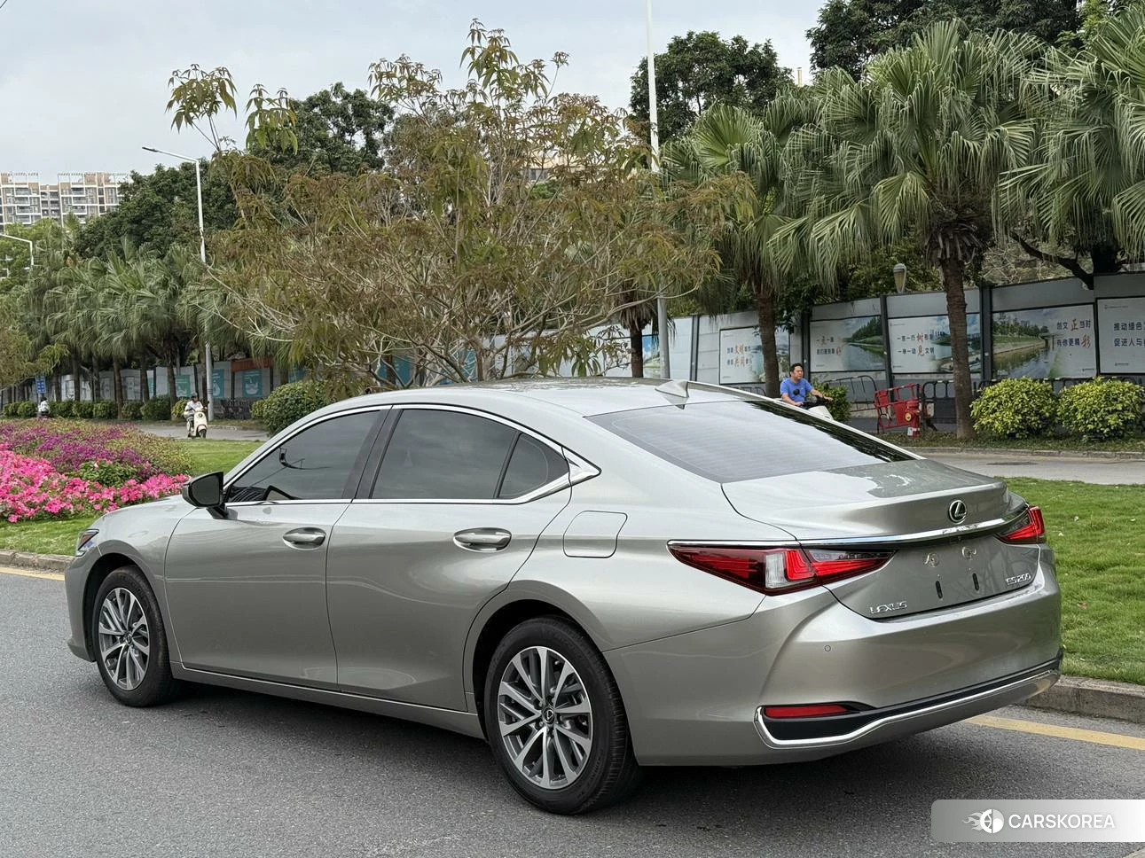 Lexus ES id 4441241 из Китая 8