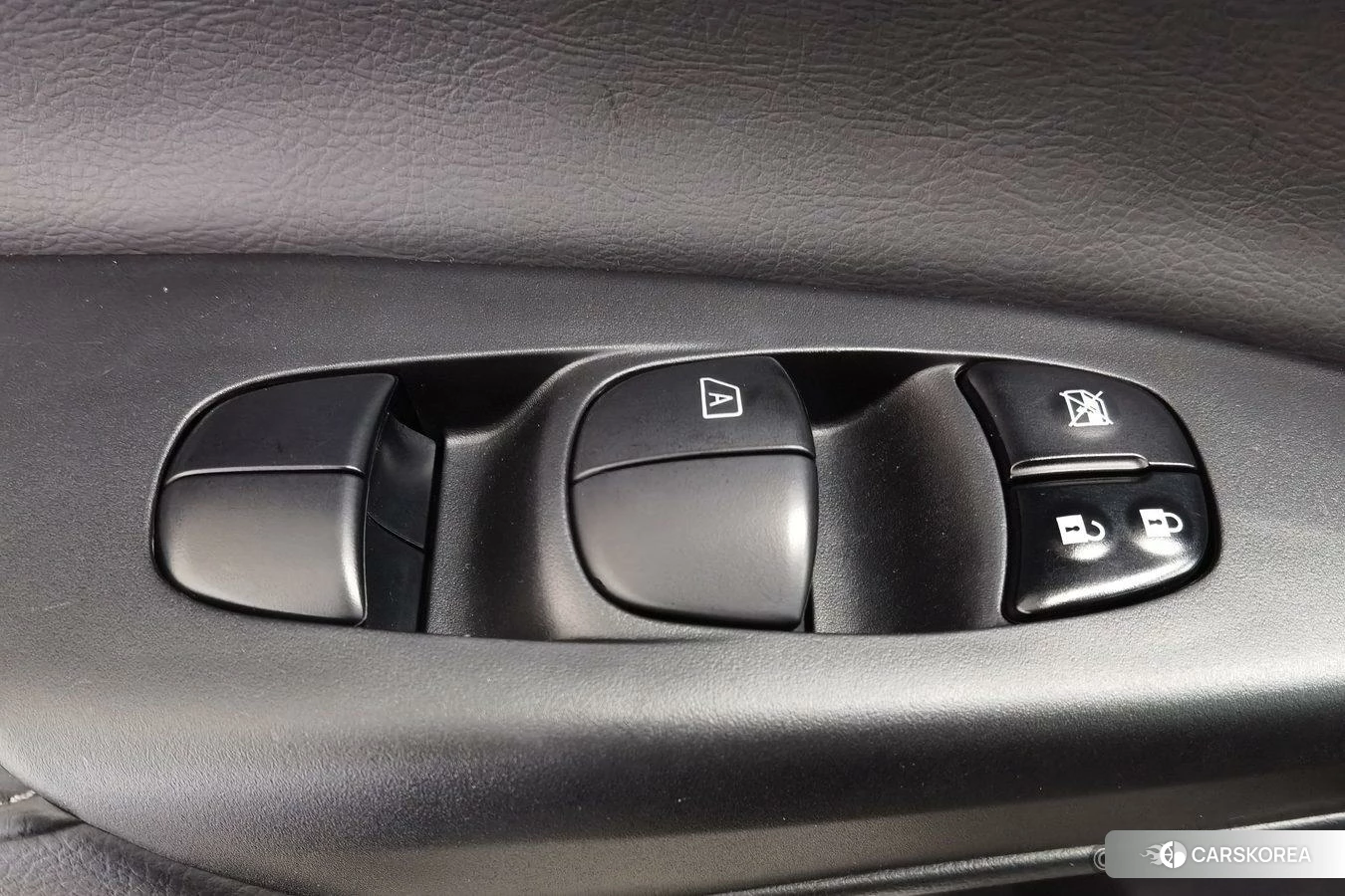 Nissan Xuan Yi id 4426748 из Китая 18