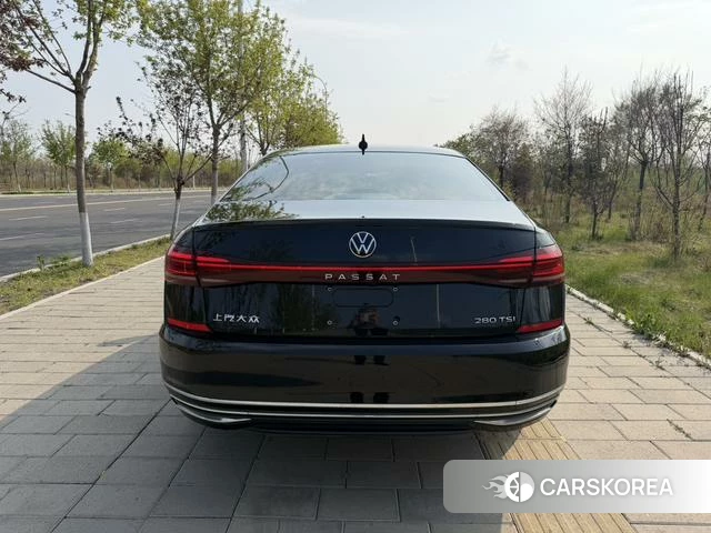 Volkswagen Passat id 4307346 из Китая 18