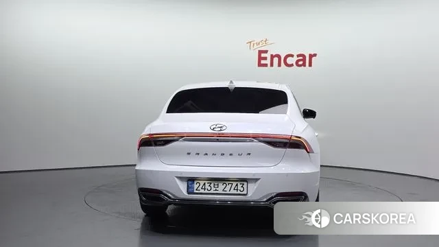 Hyundai The New Grandeur IG Hybrid id 3438311 из Кореи 14