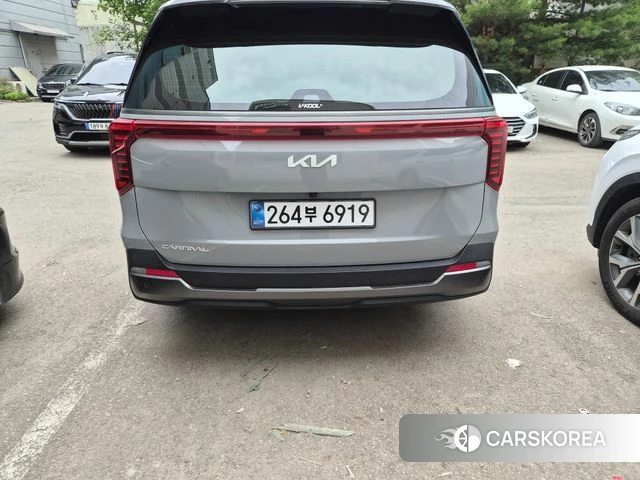 Kia The New Carnival 4th Generation 2025 Серебристо-серый из Кореи, фото 4