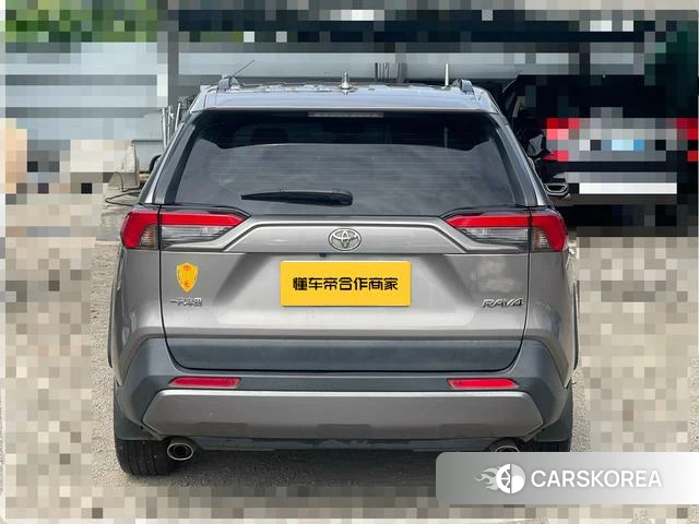 Toyota RAV4 Rongfang 2021 Серебристо-серый из Китая, фото 4