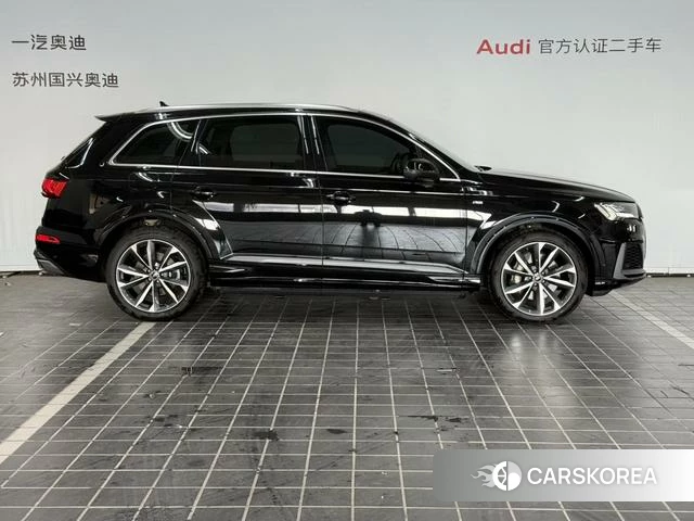 Audi Q7 2024 Черный из Китая, фото 4