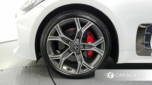 Kia Stinger id 3845752 из Кореи 14