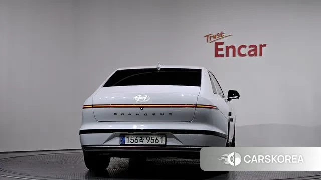 Hyundai Grandeur (GN7) id 3426641 из Кореи 14