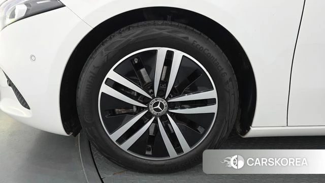 Mercedes-Benz A-Class W177 id 4529724 из Кореи 24