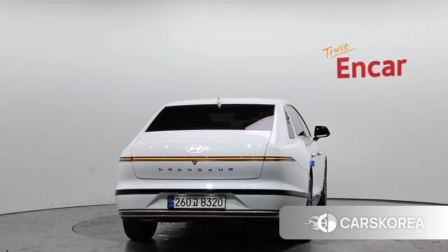 Hyundai Grandeur (GN7) id 3817922 из Кореи 14