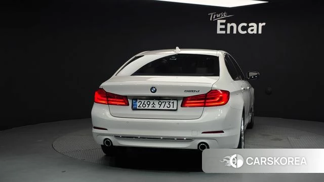 BMW 5 Series (G30) id 4384927 из Кореи 14