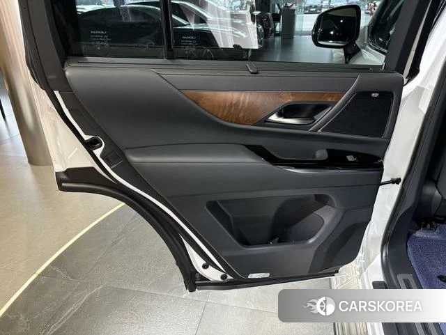 Lexus LX id 4291548 из Китая 18
