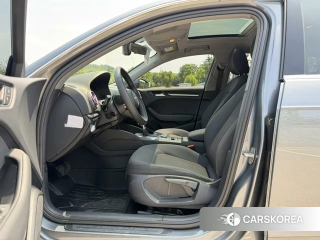Audi A3 id 4393871 из Китая 17