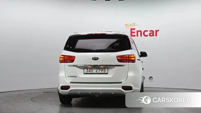 Kia The New Carnival id 3709427 из Кореи 14