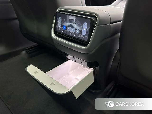 Xiaomi Car Xiaomi YU7 id 4182619 из Китая 23